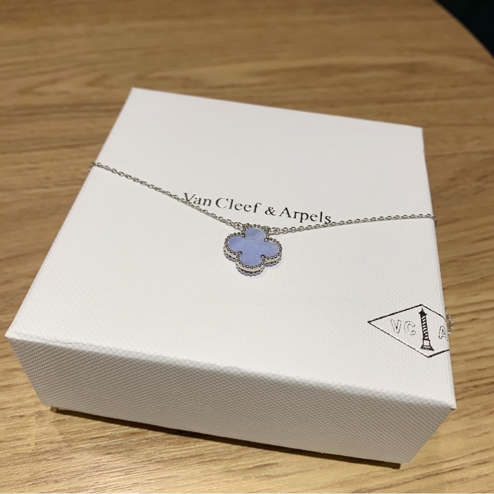 Van Cleef & Arpels Purple Flower Necklace